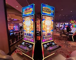 Table games category including classic card and board games at 999jl